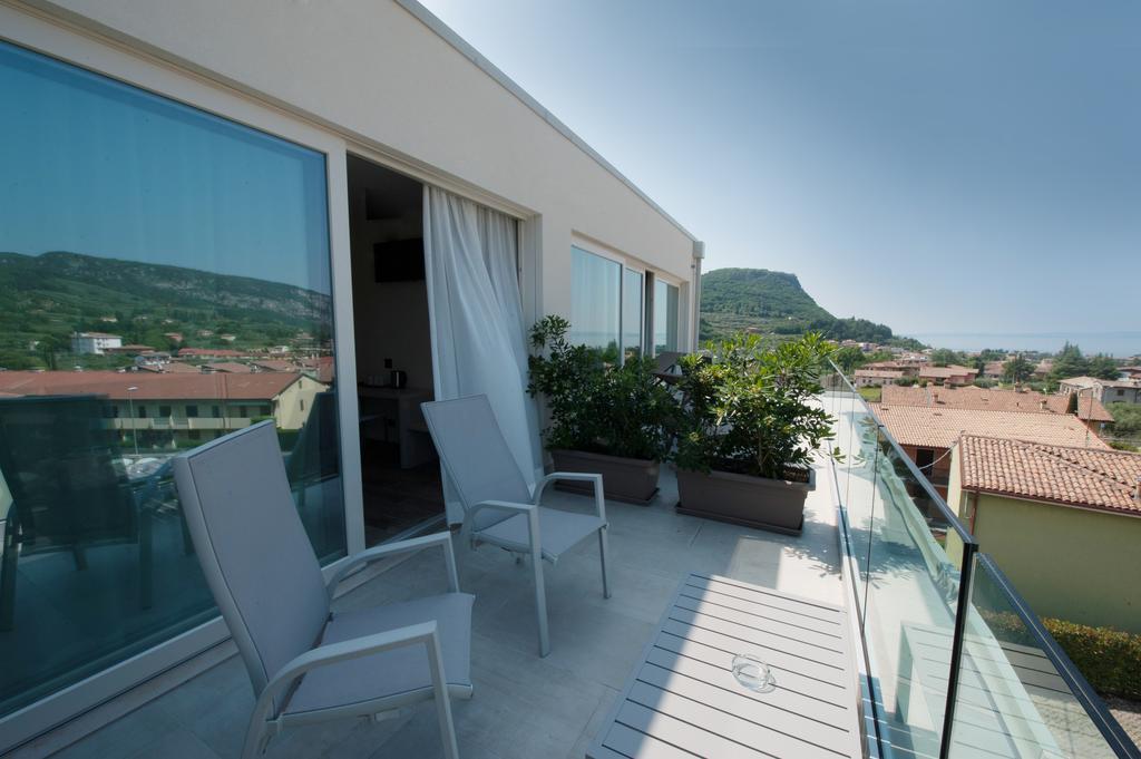Junior Suite Matrimoniale Deluxe con Vista Lago